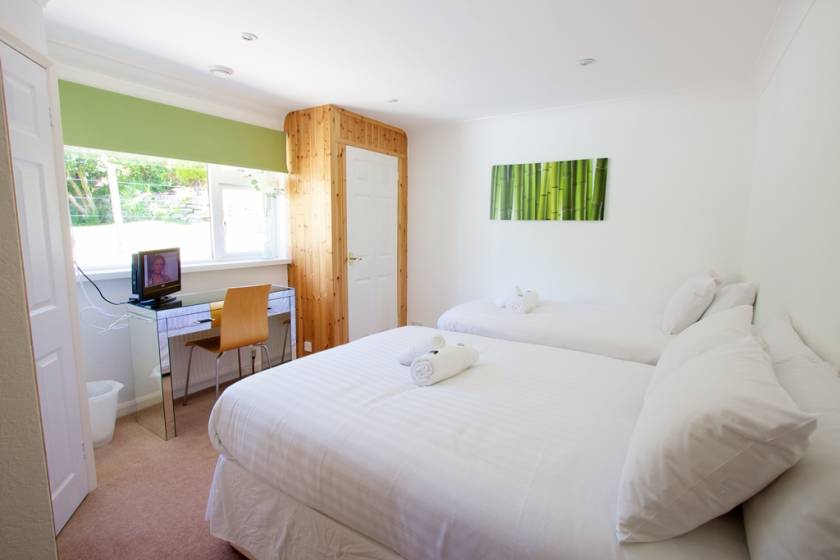 Westmount Haven Holiday Home - Garden View Bedroom
